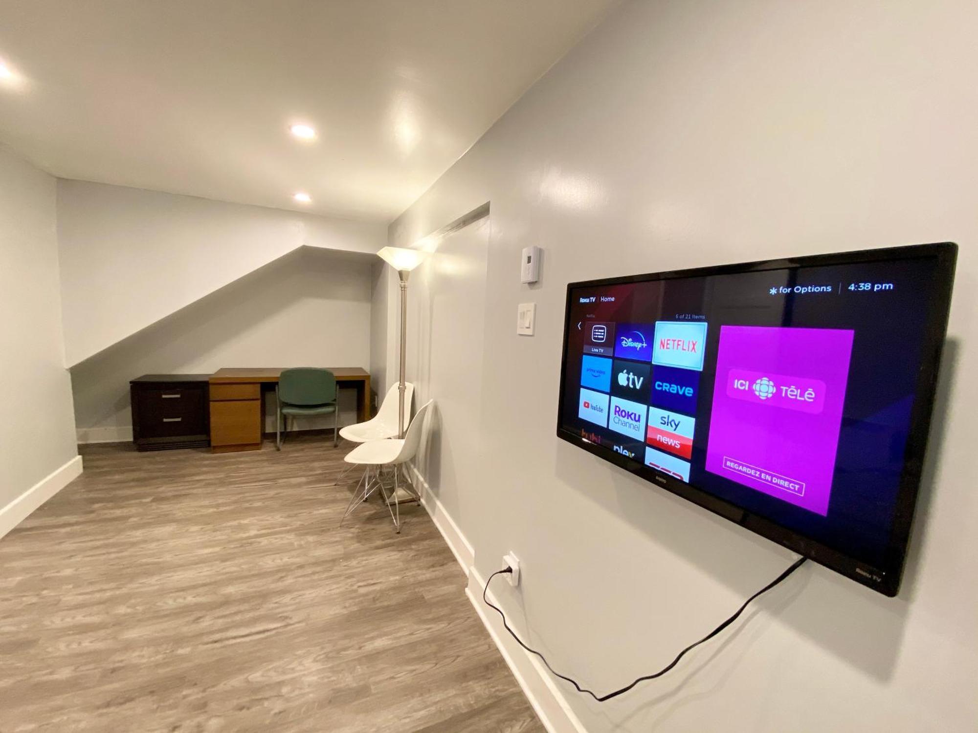 Homes - Affordable Rooms, Smart Tv, Shared Kitchen